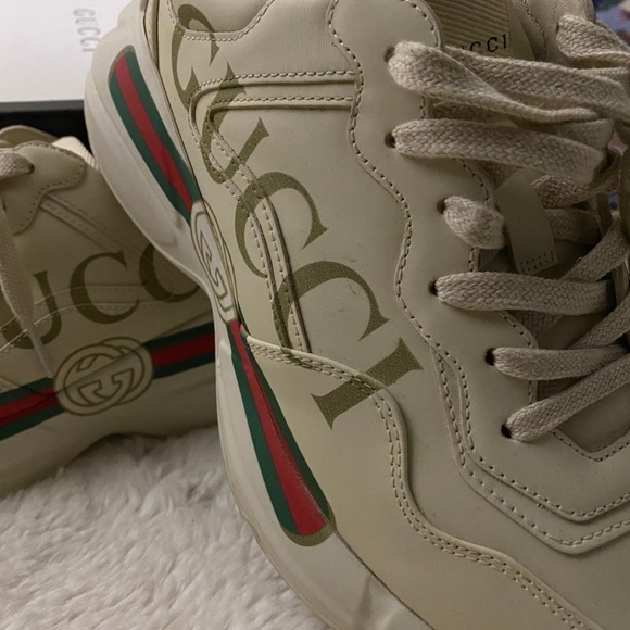 Gucci shoes - Picture 2 of 4